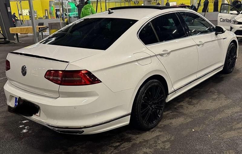 Gebraucht VW Passat Highline 239 PS (175 kW) 2014 Kombi