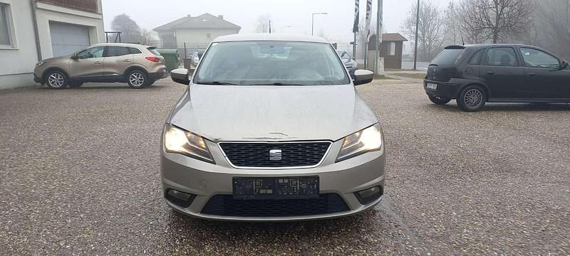 Gebraucht Seat Toledo Style 86 PS (63 kW) 2013 Grau Limousine