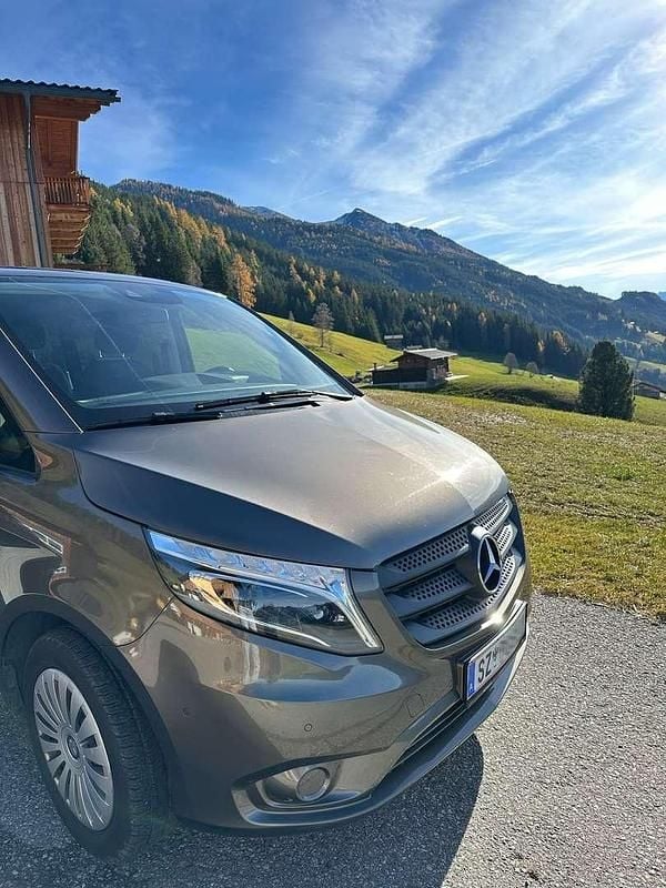 Gebraucht Mercedes Vito 136 PS (100 kW) 2017 Grau Van