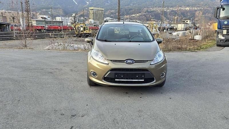 Gebraucht Ford Fiesta Titanium 97 PS (71 kW) 2012 Limousine