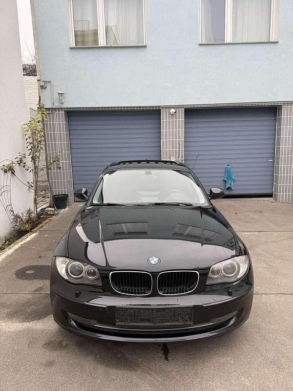 Gebraucht BMW 116 M Sport 116 PS (85 kW) 2010 Schwarz Kleinwagen