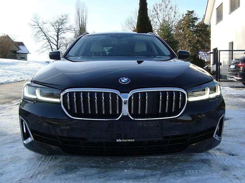 Gebraucht BMW 530e Exclusive 184 PS (135 kW) 2021 Schwarz Kombi