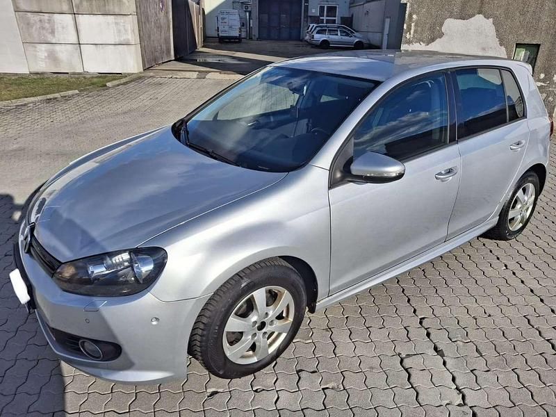 Gebraucht VW Golf VI Trendline 90 PS (66 kW) 2010 Silber Kleinwagen