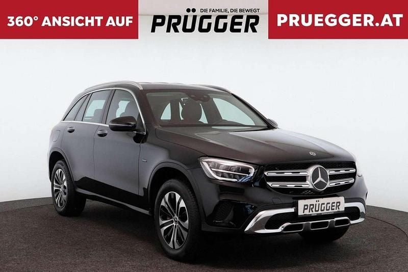 Gebraucht Mercedes GLC300 194 PS (142 kW) 2021 Schwarz SUV