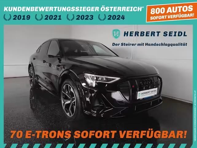 Brillantschwarz Gebraucht 2022 Audi e-tron S-Line SUV | € 55.880 (Fairer Preis) - Bild 1/4