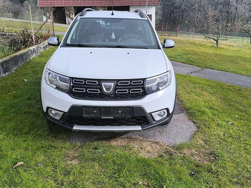 Gebraucht Dacia Logan MCV Stepway 90 PS (66 kW) 2018 Weiß Kombi