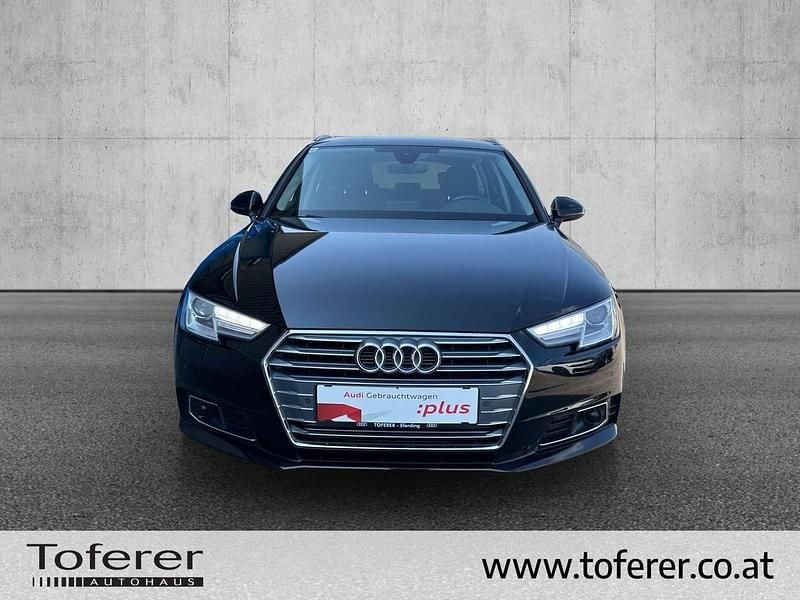Gebraucht Audi A4 Sport 170 PS (125 kW) 2017 Brillantschwarz klar Kombi