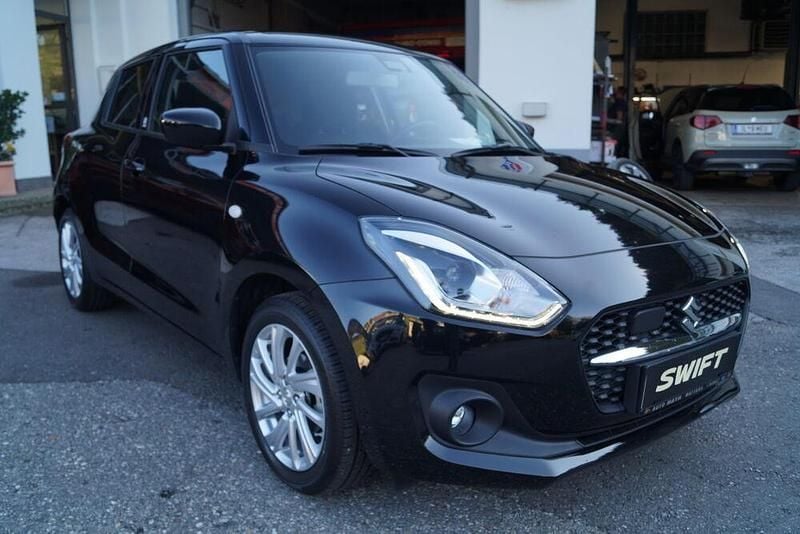 Gebraucht Suzuki Swift 83 PS (61 kW) 2024 Schwarz Kleinwagen