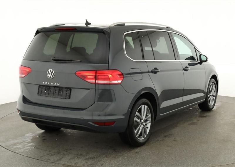 Neu VW Touran Comfortline 150 PS (110 kW) 2025 Van / Kleinbus