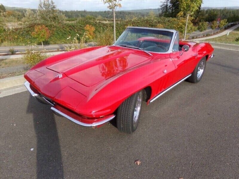 Rot Gebraucht 1965 Chevrolet Corvette Cabrio | € 65.900 - Bild 1/4