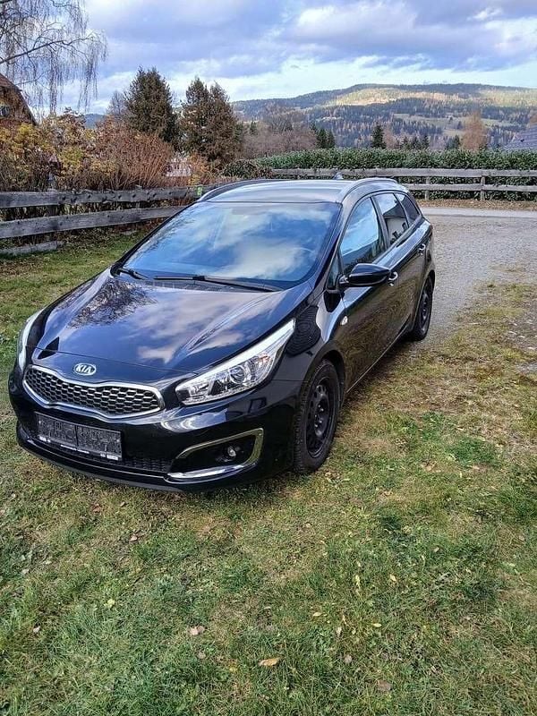 Gebraucht 2018 Kia Ceed Sportswagon Silver Kombi | € 9.000 (Superpreis) - Bild 1/4