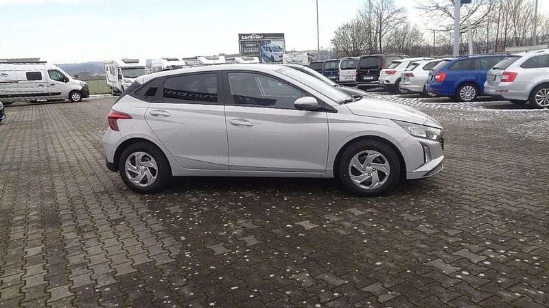 Gebraucht Hyundai i20 GO! 79 PS (58 kW) 2024 Grau Limousine