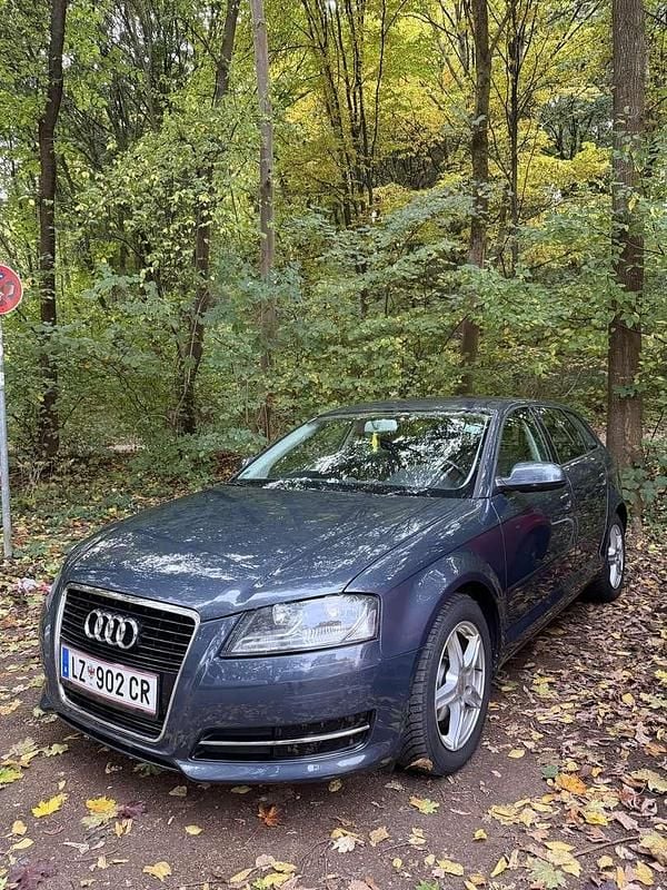 Grau Gebraucht 2010 Audi A3 Attraction Kombi | € 6.800 (Fairer Preis) - Bild 1/4