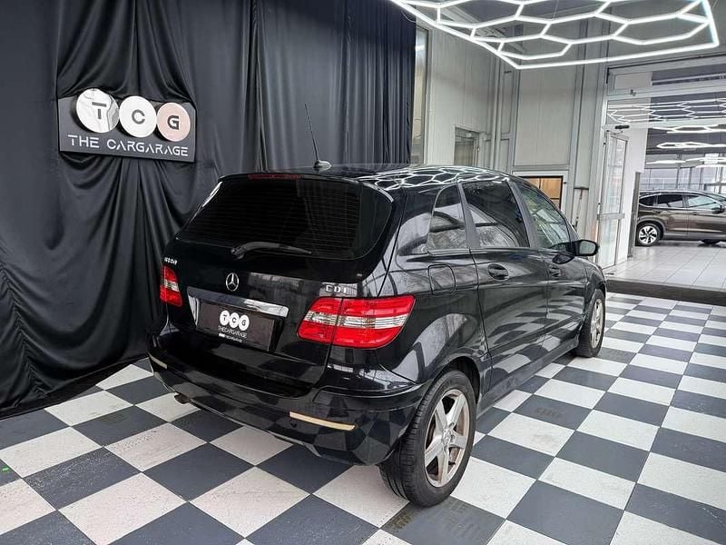 Gebraucht Mercedes B180 109 PS (80 kW) 2008 Schwarz Van / Kleinbus