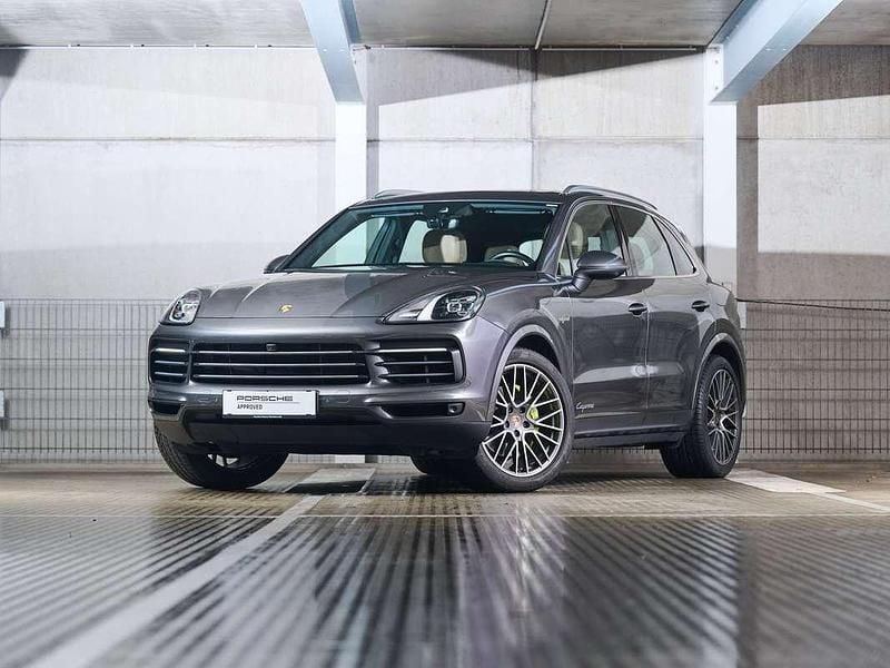 Grau Gebraucht 2020 Porsche Cayenne SUV | € 69.870 (Fairer Preis) - Bild 1/4