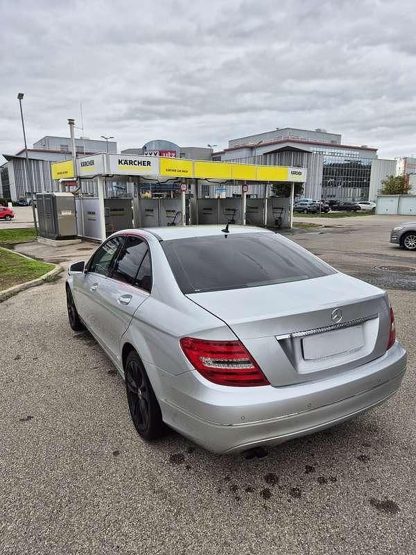 Gebraucht Mercedes C180 Elegance 120 PS (88 kW) 2013 Limousine