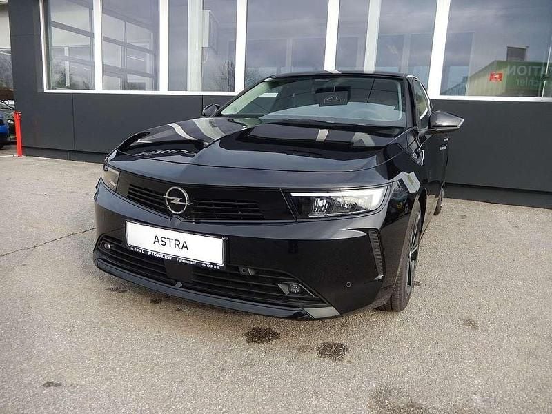 Schwarz Neu 2025 Opel Astra Edition Limousine | € 23.990 (Etwas zu teuer) - Bild 1/4