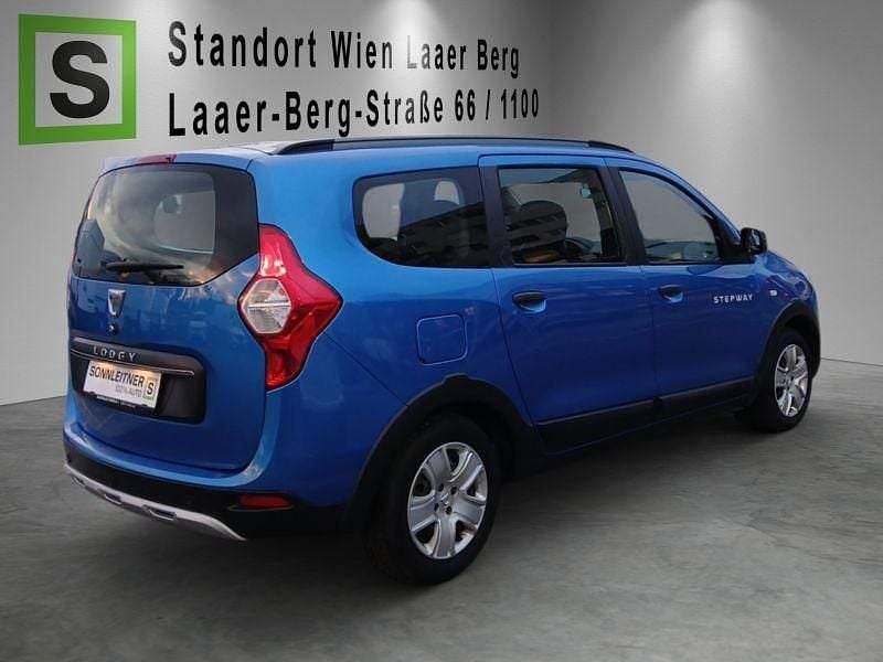 Gebraucht Dacia Lodgy Celebration 116 PS (85 kW) 2020 Blau Van / Kleinbus