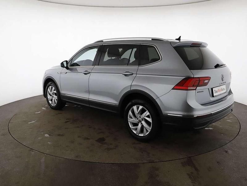 Gebraucht VW Tiguan Allspace Life 150 PS (110 kW) 2023 Silber SUV