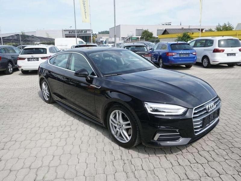 Gebraucht Audi A5 Sportback Sport 190 PS (139 kW) 2019 Schwarz Kleinwagen