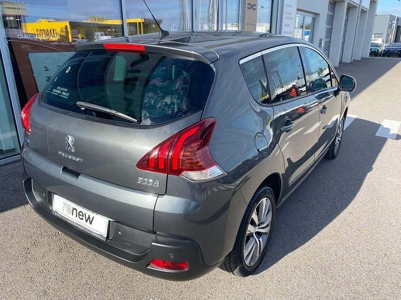 Grau Gebraucht 2016 Peugeot 3008 Active SUV | € 9.990 (Fairer Preis) - Bild 1/4