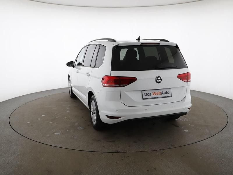 Gebraucht VW Touran Comfortline 150 PS (110 kW) 2021 Weiß Van / Kleinbus