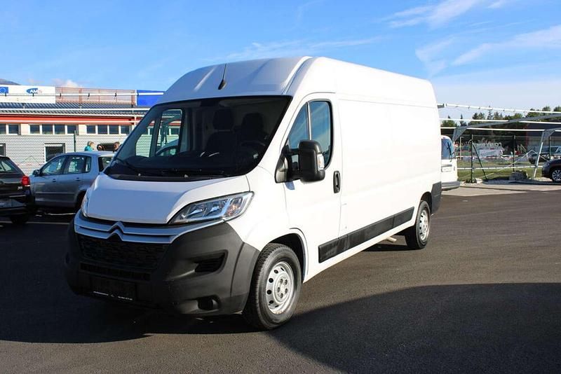 Weiß Gebraucht 2021 Citroën Jumper Start Van / Kleinbus | € 29.900 - Bild 1/4