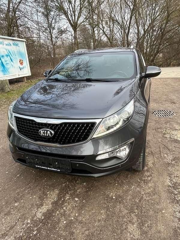 Gebraucht Kia Sportage 136 PS (100 kW) 2015 Grau SUV