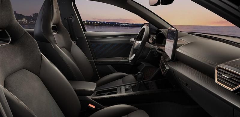 Neu Cupra Leon Basis 150 PS (110 kW) 2025 Limousine