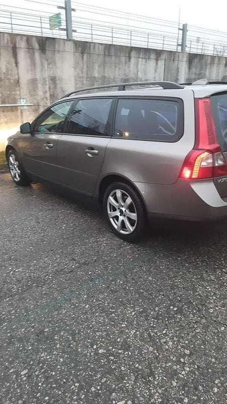 Gebraucht Volvo V70 Kinetic 136 PS (100 kW) 2008 Kombi