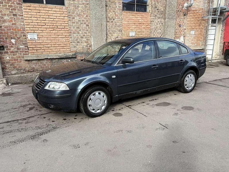 Gebraucht VW Passat Trendline 131 PS (96 kW) 2003 Limousine