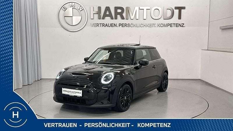 Gebraucht Mini Cooper SE 135 kW (184 PS) 2021 Schwarz Kleinwagen