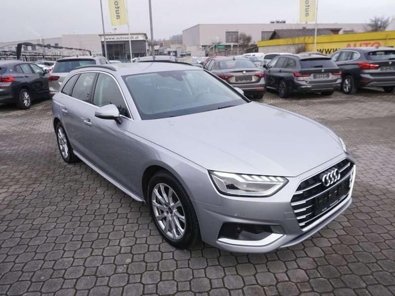 Gebraucht Audi A4 136 PS (100 kW) 2022 Silber Kombi