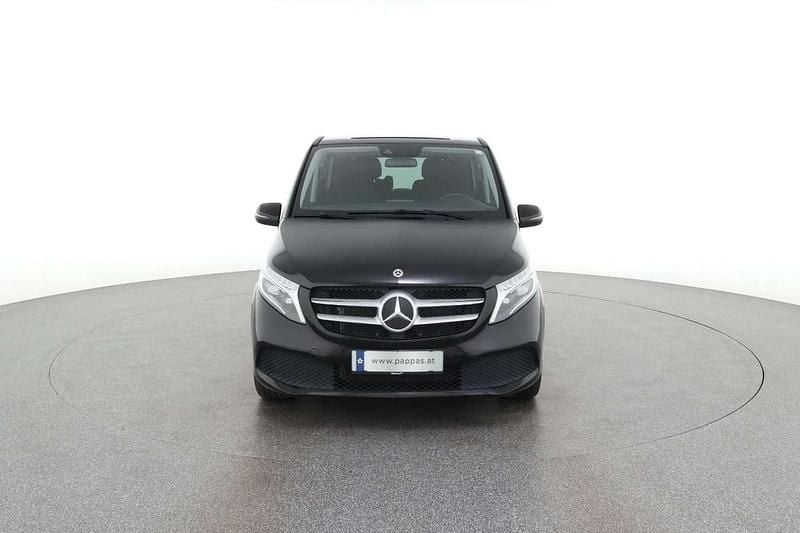 Gebraucht Mercedes V220 163 PS (119 kW) 2022 Schwarz Van / Kleinbus