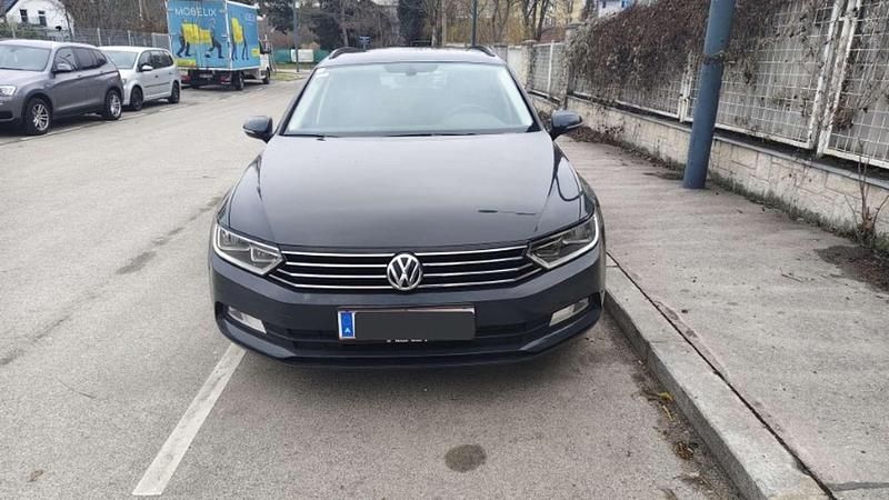 Gebraucht VW Passat Trendline 120 PS (88 kW) 2015 Grau Kombi