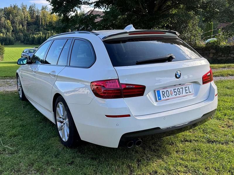 Gebraucht BMW 530 258 PS (189 kW) 2015 Weiß Kombi