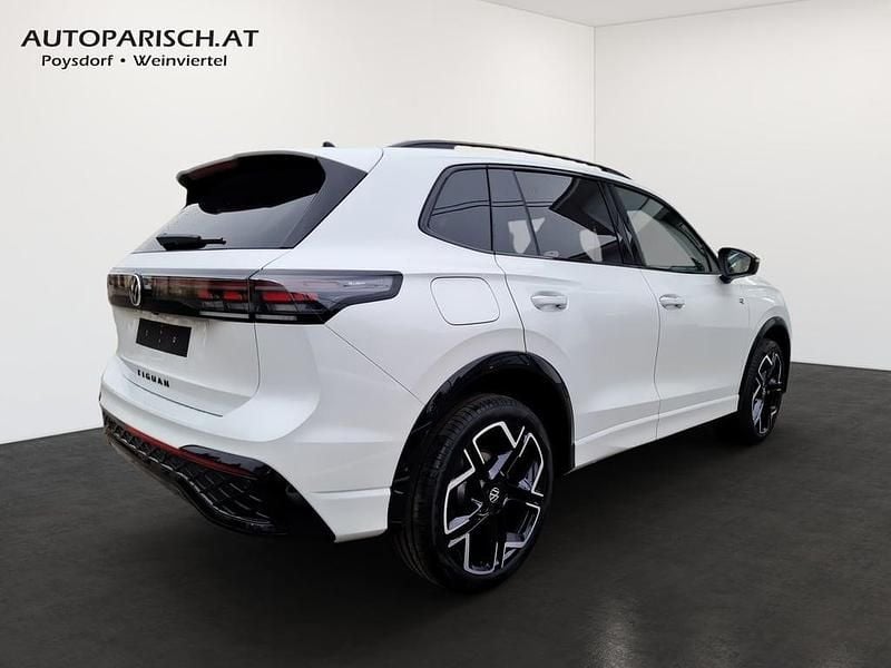 Gebraucht VW Tiguan Sport 204 PS (150 kW) 2025 Weiss  metallicperleffekt SUV