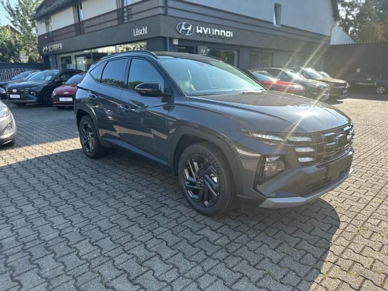 Neu Hyundai Tucson 159 PS (116 kW) 2025 Ecotronic gray / schwarz SUV