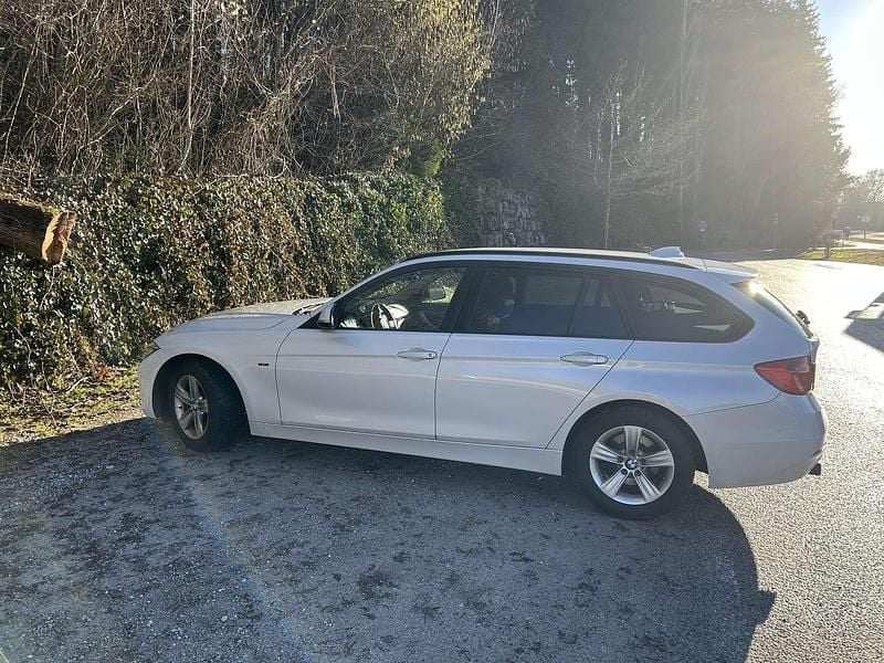 Gebraucht BMW 316 116 PS (85 kW) 2013 Weiß Kombi