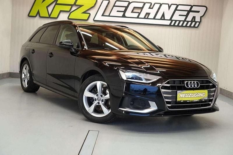 Gebraucht Audi A4 Advanced 163 PS (119 kW) 2022 Schwarz Kombi