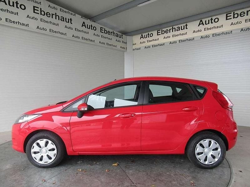 Gebraucht Ford Fiesta Trend 60 PS (44 kW) 2009 Rot Limousine
