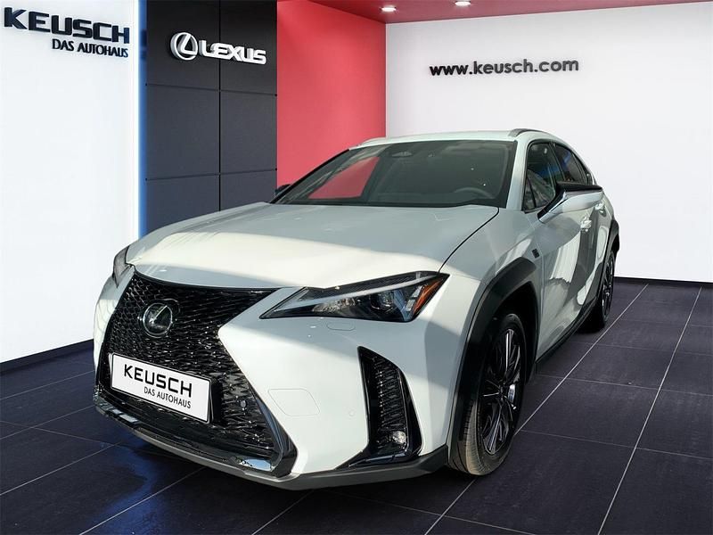 Fujiweiß Neu 2025 Lexus UX 300h Sport Design Packet SUV | € 50.738 - Bild 1/4
