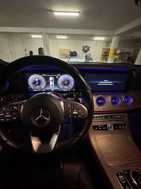 Silber Gebraucht 2018 Mercedes CLS350 Coupé | € 54.000 - Bild 1/4