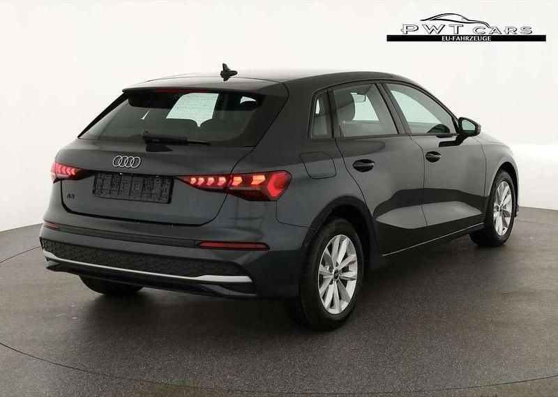 Neu Audi A3 Ambiente 150 PS (110 kW) 2025 Grau Limousine