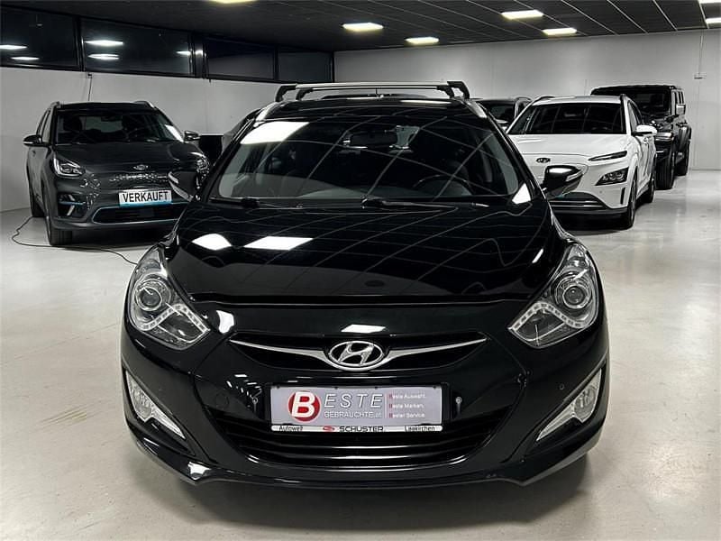 Gebraucht Hyundai i40 116 PS (85 kW) 2014 Schwarz Kombi