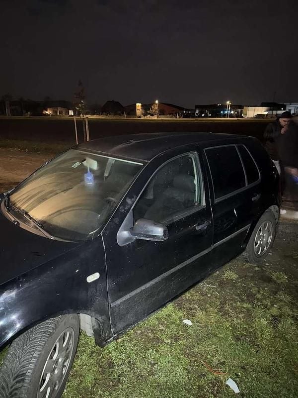 Schwarz Gebraucht 2000 VW Golf Comfortline Limousine | € 850 (Fairer Preis) - Bild 1/4