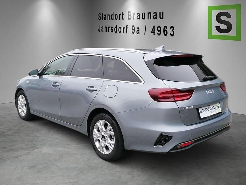 Gebraucht Kia Ceed Sportswagon Silver 160 PS (117 kW) 2023 Grau Kombi