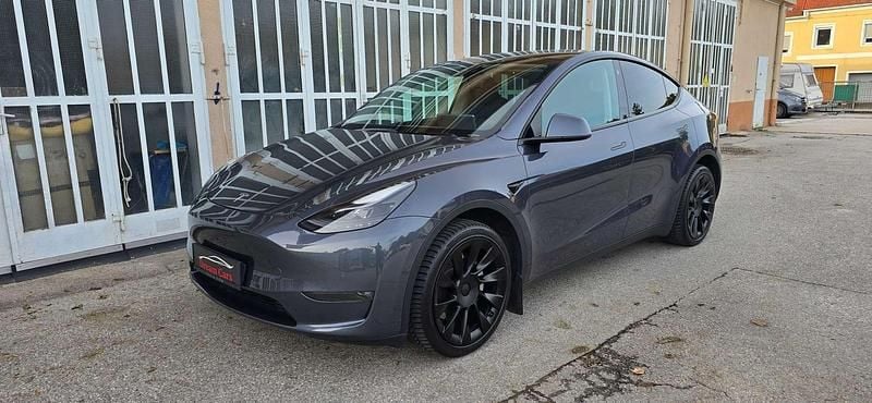 Grau Gebraucht 2021 Tesla Model Y SUV | € 28.990 (Fairer Preis) - Bild 1/4