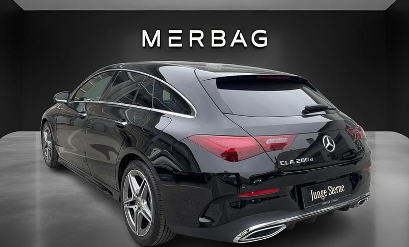 Gebraucht Mercedes CLA200 AMG line 150 PS (110 kW) 2024 Schwarz Kombi