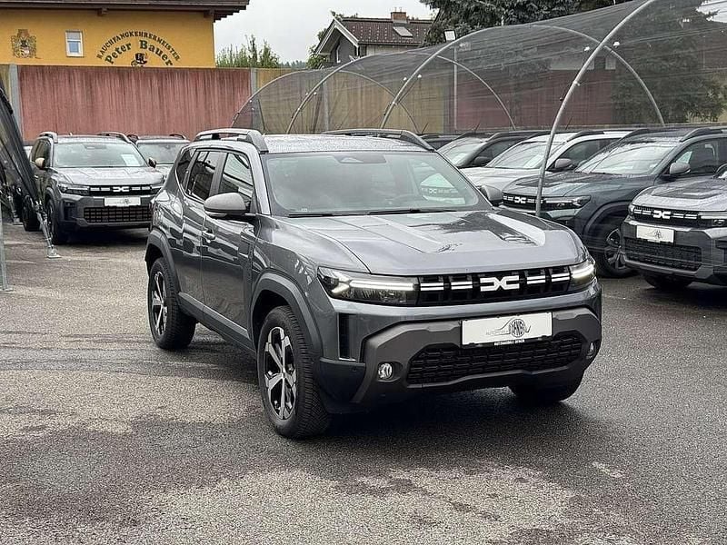 Neu Dacia Duster Journey 131 PS (96 kW) 2025 Grün SUV